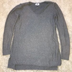 Gray Old Navy V-neck sweater